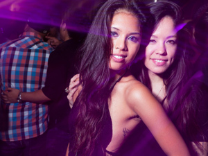 How to Dress for a Nightclub – Women | HealthGuidance.org